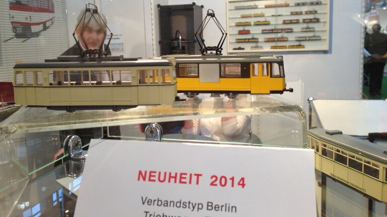 Herrmann & Partner: Triebwagen TF50, Verbandstyp Berlin, Maßstab 1:87. Verbandswagen waren Fahrzeuge, Triebwagen und Beiwagen, die vom Verband öffentlicher Verkehrsbetriebe entwickelt worden waren.