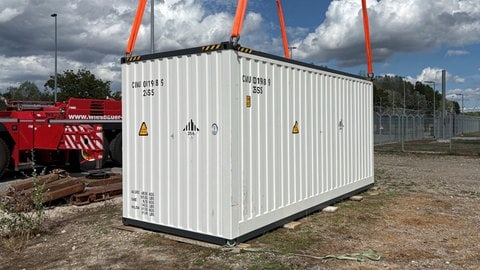 Der Batteriespeicher in Philippsburg besteht aus 150 einzelnen Containern.