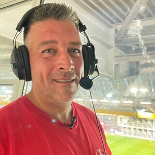 Marco Menches aus Kaiserslautern: Blindenreporter im Fritz-Walter-Stadion.