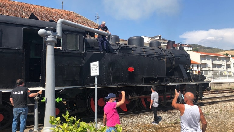 Wasserfassen in Pinhão, rund 120 Kilometer entfernt von Porto. Pinhão, das Zentrum des Portwein-Anbaugebietes Alto Douro.