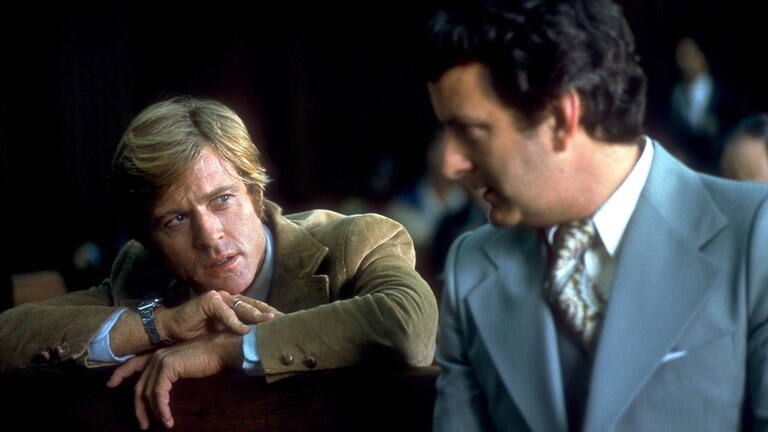 Robert Redford und Dustin Hofman verkörpern die Journalisten im Film „Die Unbestechlichen“ (1976)  über die Watergate-Affäre von 1974 