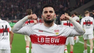 Nach seinem Siegtreffer gegen RB Leipzig ließ Deniz Undav (VfB Stuttgart) mal wieder die Muskeln spielen.