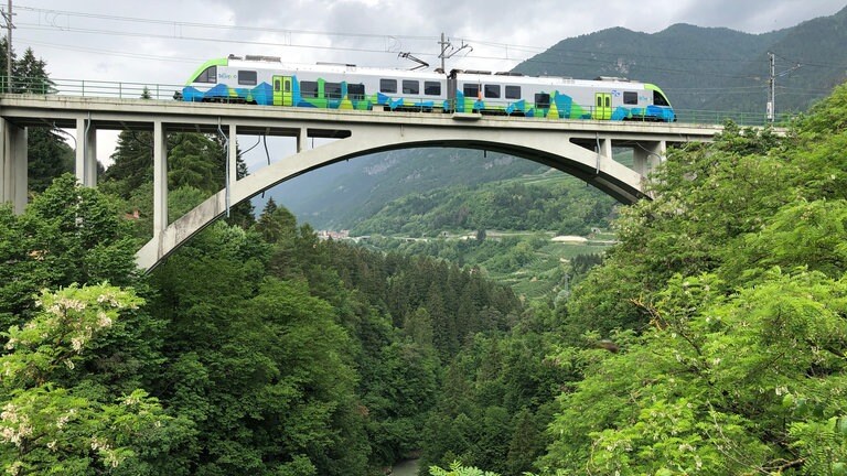 Brücke über den Fluss Noce, dt. Nonsbach oder Ulz.