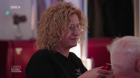 Friseurin Martina Schäfer