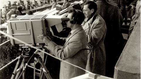 Fernseh-Liveübertragung eines Fußballländerspiels