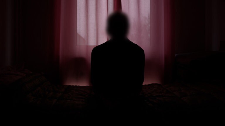 Ein unkenntliches Foto von Robert (Name geändert), der wegen Kindesmissbrauchs verurteilt wurde.