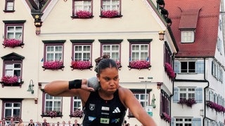 Yemisi Mabry beim Kugelstoßen in Biberach