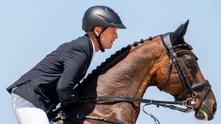 Michael Jung auf seinem Pferd Chipmunk. 