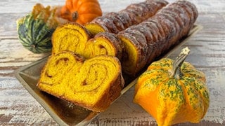 Zimt-Hefekuchen mit Kürbis