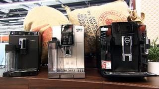 Drei Kaffee-Vollautomaten