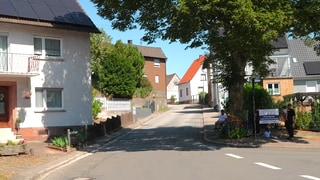 Die Trippstadter Straße in Stelzenberg