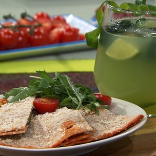 Quesadillas mit Schinken, Tomaten und Parmesan