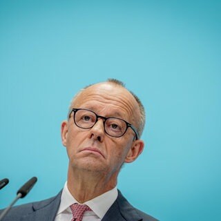 Bundeskanzler Friedrich Merz (CDU) gibt eine Pressekonferenz nach der Landtagswahl in Mecklenburg-Vorpommern und der Abgeordnetenhauswahl in Berlin.