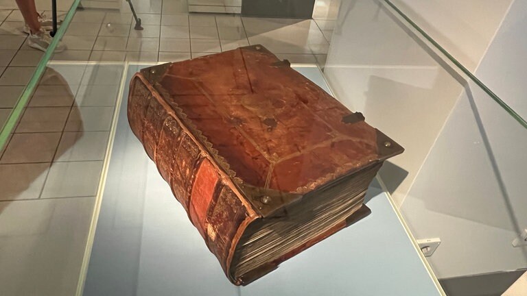 In der Ausstellung "Sesam, öffne dich!" in der Badischen Landesbibliothek sind kuriose und sonst verborgene Dinge zu sehen
