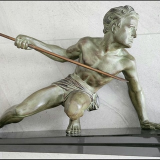 Statue