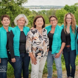 Maria Hensler mit Kolleginnen ihrer Nachbarschaftshilfe