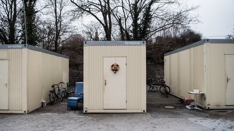 Auch die Stadt Mainz hatte mehrere Jahre lang Container für Obdachlose am Fort Hauptstein aufgestellt. So ähnlich könnten die Container aussehen, die sich die Verbandsgemeinden im Kreis Bernkastel-Wittlich anschaffen wollen. 