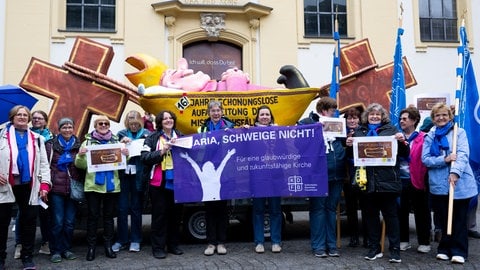 Menschenkette beim Katholikentag