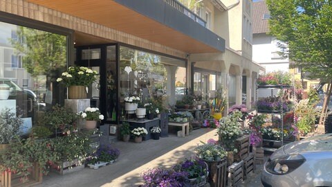 Das "Jahrtausend-Unwetter" in Gemmingen (Kreis Heilbronn) hatte den Blumenladen von Anke Monninger schwer getroffen.