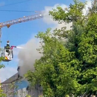 Löscharbeiten an Brand
