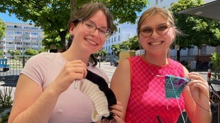 Der "World Wide Knit in Public Day" begeistert Generationen