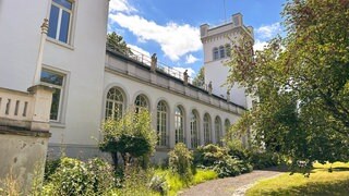 Die Villa Sachsen bei Bingen: vom Sommersitz zum buddhistischen Kulturzentrum