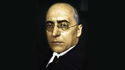 Reichskanzler Heinrich Brüning (1885 - 1970) von der Zentrumspartei, Foto um 1930