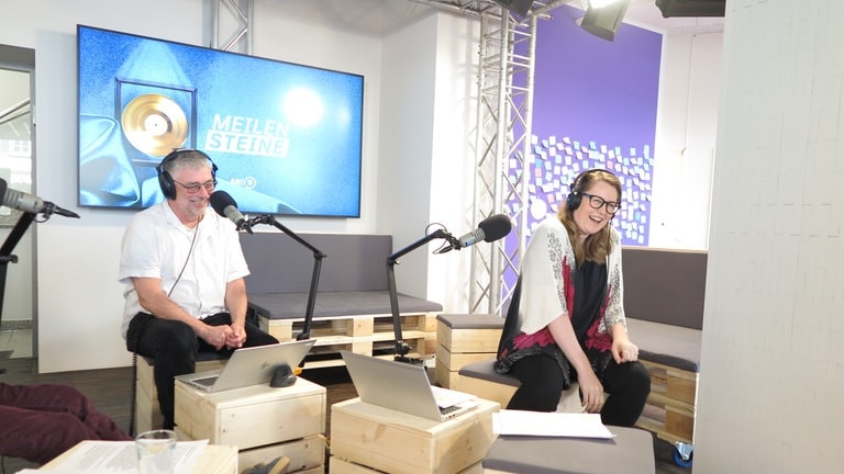 Im PopUp Studio in Mainz hat SWR1 den Meilensteine Podcast zum Album "Fleetwood Mac" (1975) von Fleetwood Mac aufgezeichnet.