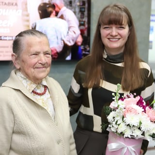 Sofia Somoylova und ihre Großmutter Serafima