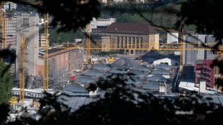 Blick auf die Baustelle des Bahnprojekts Stuttgart 21 am Hauptbahnhof.