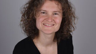 Anna Niem, katholische Theologin, Kirchenmusikerin und Teil von „Kirche im SWR"