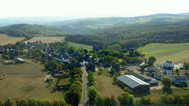Hierzuland Hungenroth, Ortsansicht